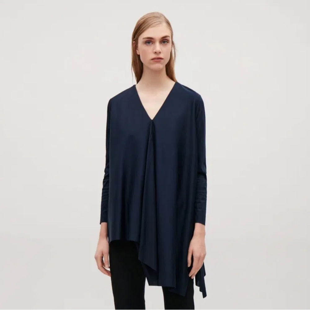 COS Asymmetrical Raw Hem Lagenlook V Neck Cotton Navy Blue Top Size Small - Picture 2 of 10